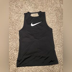 Nike Pro tank